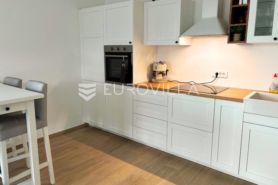 Flat For sale -  Povljana