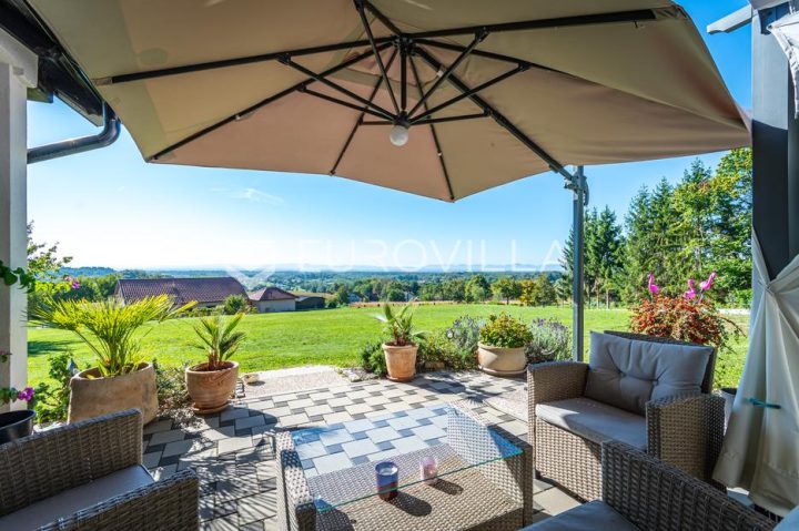 Casa in vendita 185 m² – Lopatinec