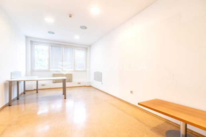 Poslovni prostor na prodaju 452 m² – Žitnjak