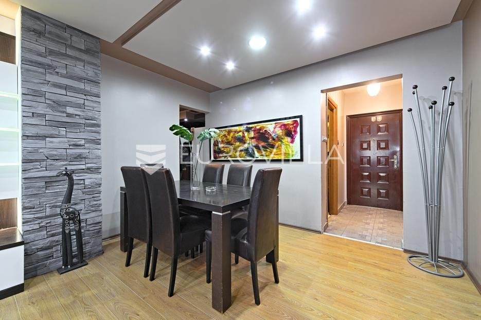 Appartement À vendre - Osječko-baranjska Osijek