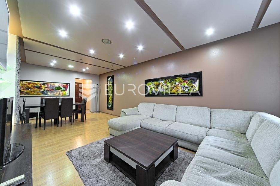 Appartement À vendre - Osječko-baranjska Osijek - foto 2/21