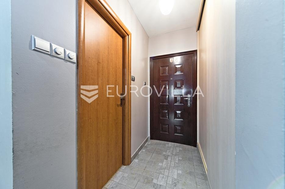 Appartement À vendre - Osječko-baranjska Osijek