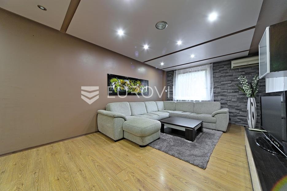 Appartement À vendre - Osječko-baranjska Osijek