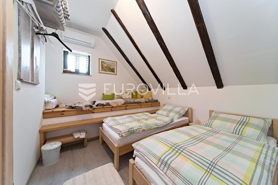 Business premises For sale -  Kneževi Vinogradi