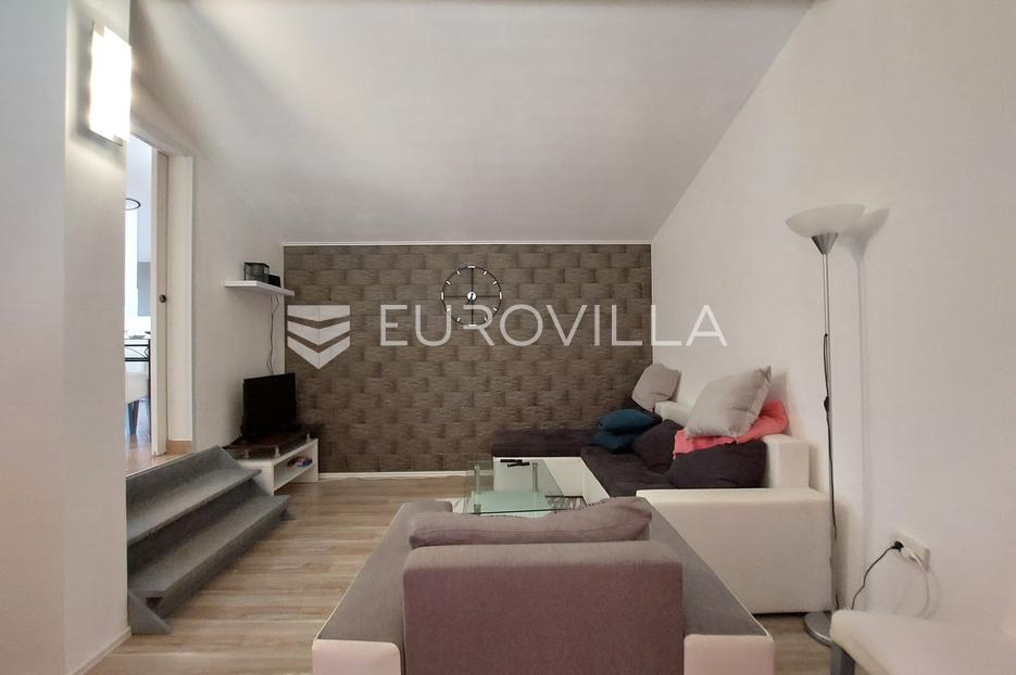 Haus Zu verkaufen -  Pula