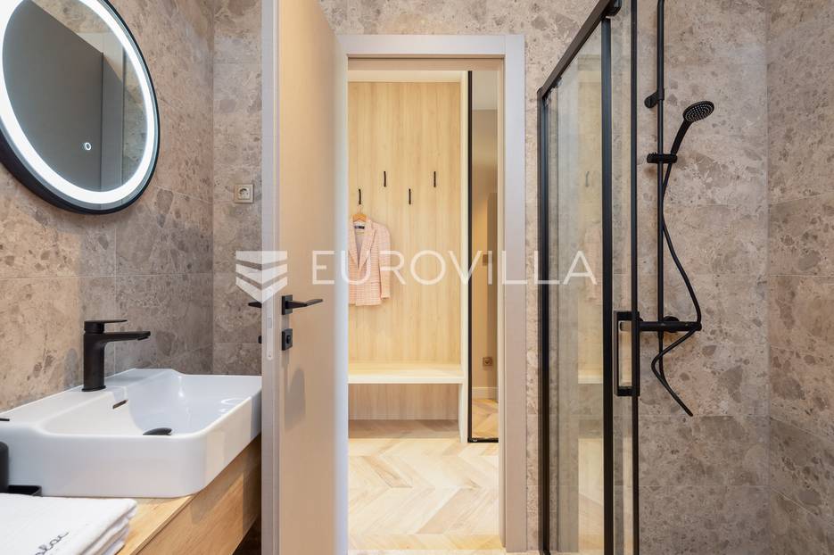 House For sale -  Marina