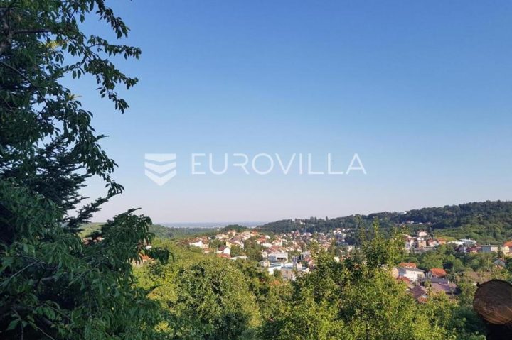 Casa in vendita 400 m² – Šestine