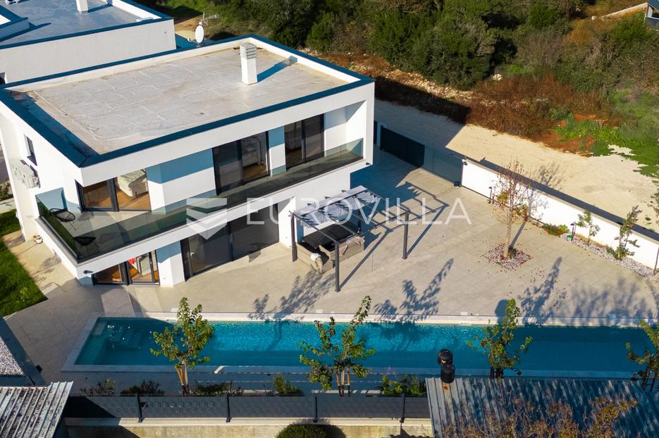 Casa In vendita -  Medulin