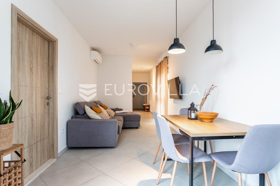 Flat For rent - Splitsko-dalmatinska Podstrana