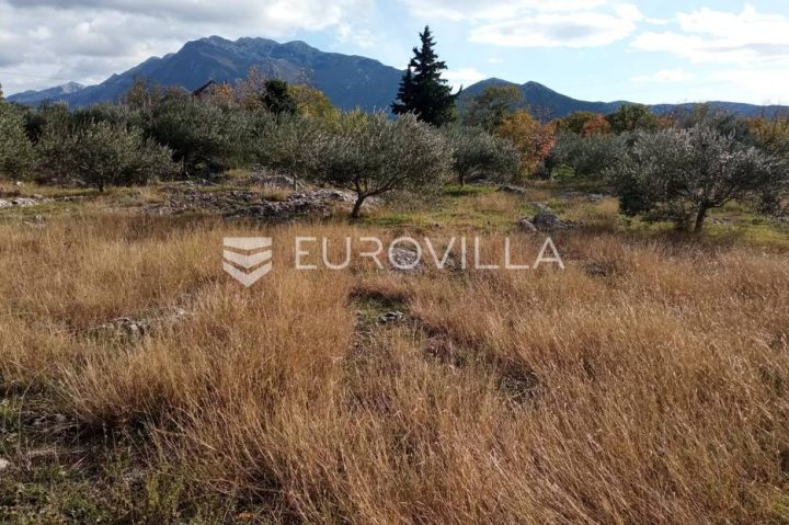 Terreno in vendita 4200 m² – Šestanovac