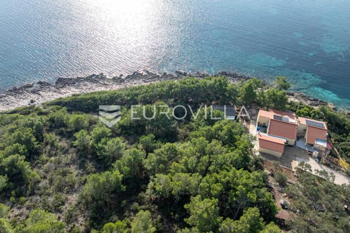Land for sale 1618 m² – Potirna
