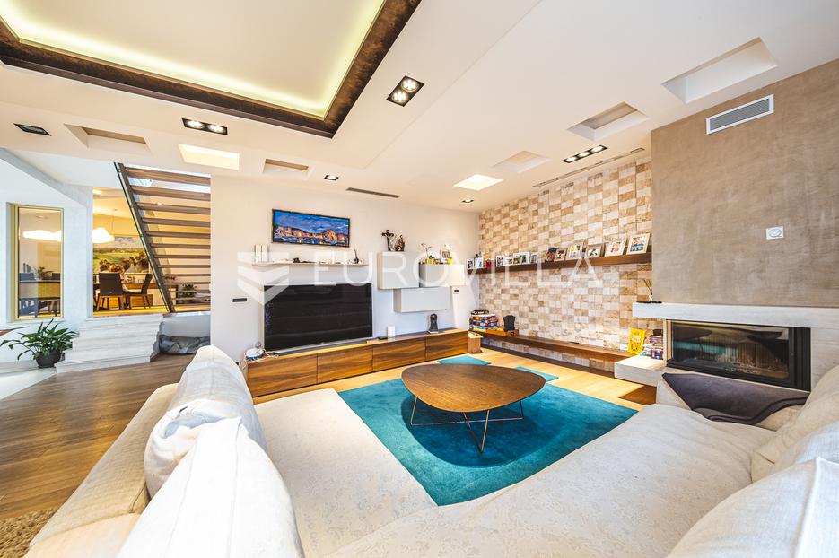 Haus Zu verkaufen - Grad Zagreb Gornji Grad - Medveščak - foto 1/23