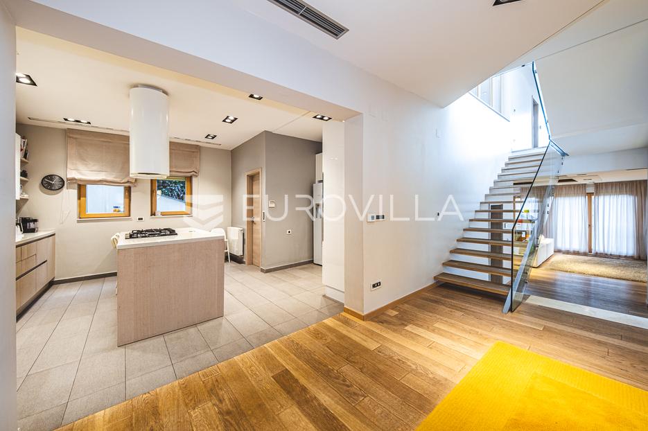 Haus Zu verkaufen - Grad Zagreb Gornji Grad - Medveščak