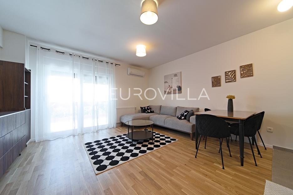 Appartement À vendre - Osječko-baranjska Osijek