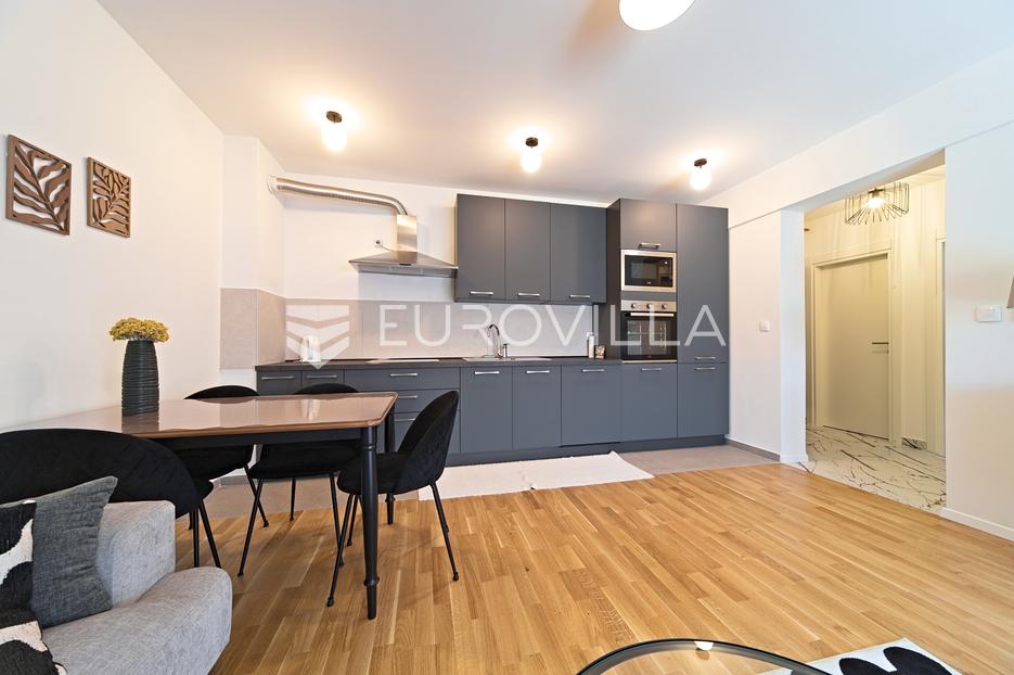 Appartement À vendre - Osječko-baranjska Osijek