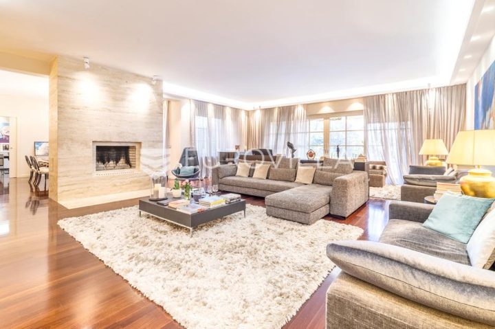 Casa in vendita 780 m² – Šestine