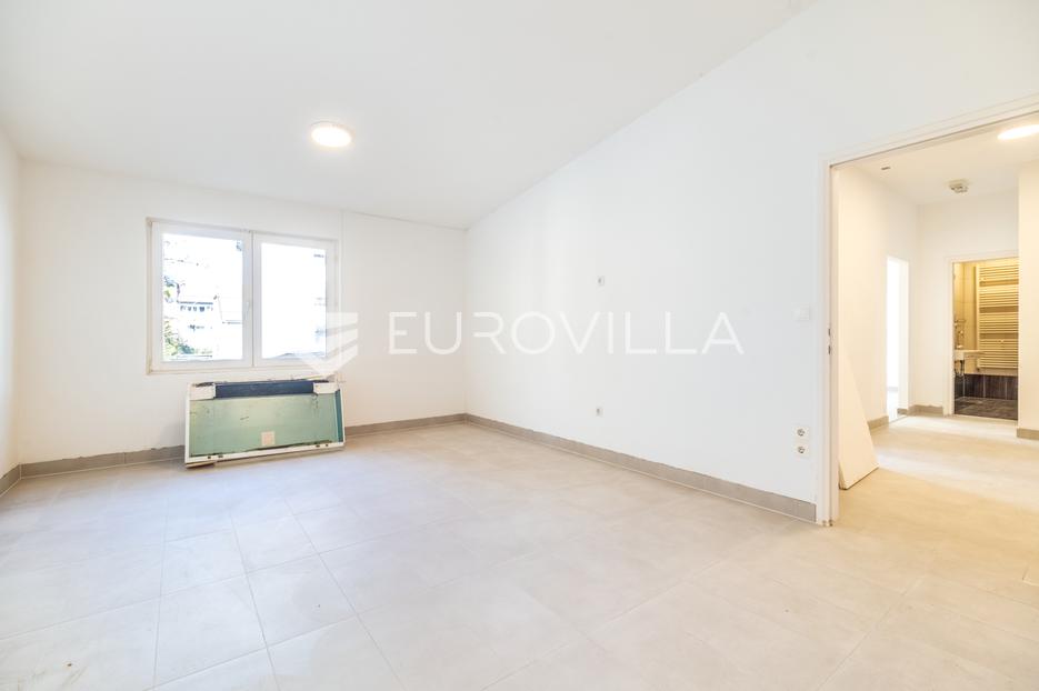 Casa In vendita -  Trešnjevka - Sjever