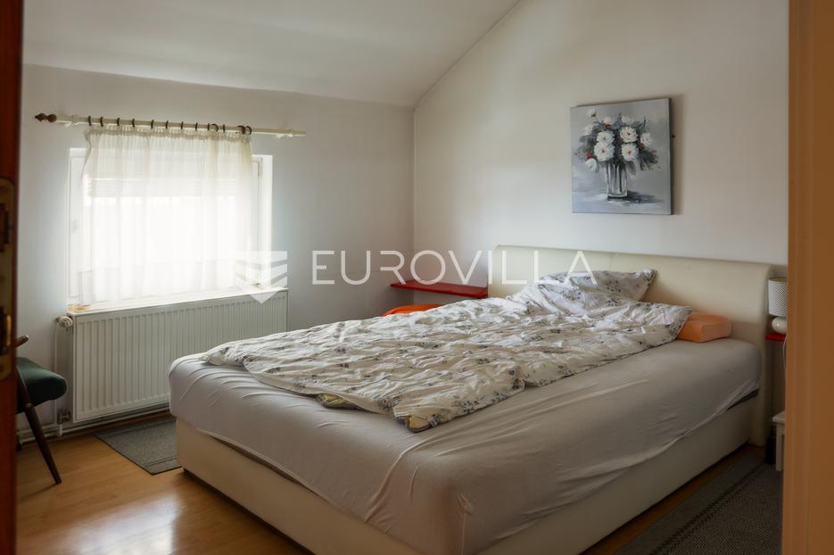Maison À vendre -  Slavonski Brod
