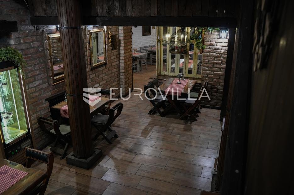 Haus Zu verkaufen - Vukovarsko-srijemska Vinkovci