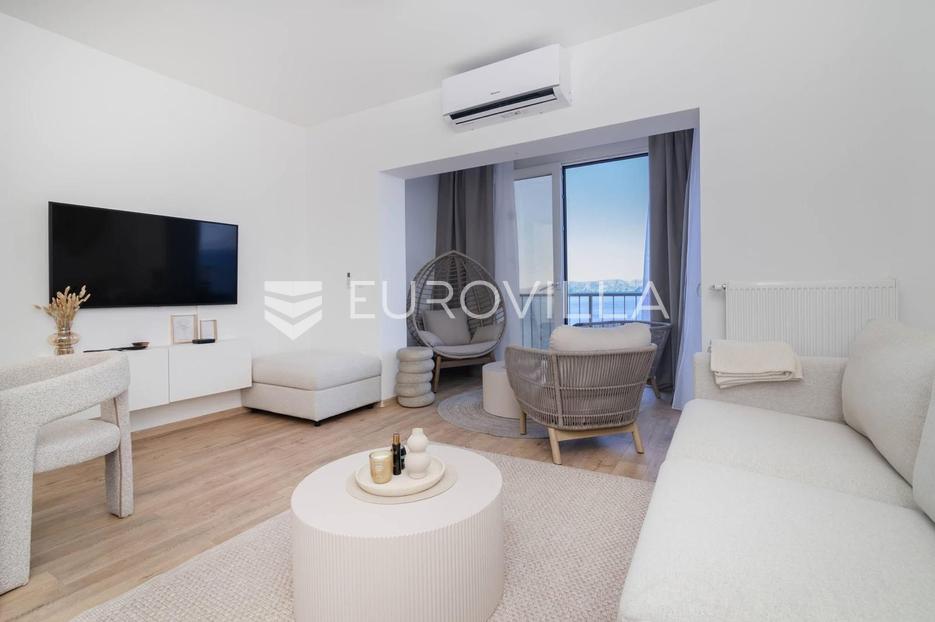 Flat For sale - Ličko-senjska Senj