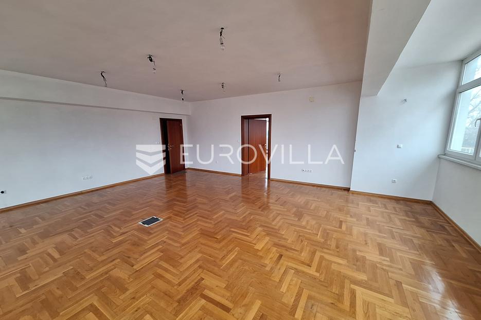 Kuća Na prodaju -  Karlovac