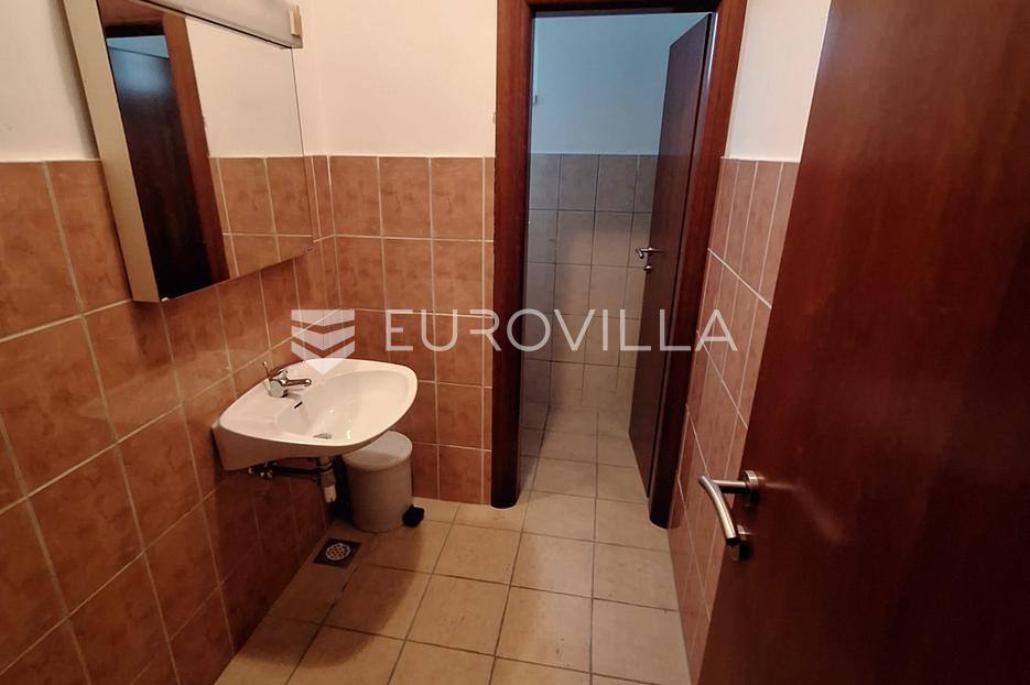 Kuća Na prodaju -  Karlovac