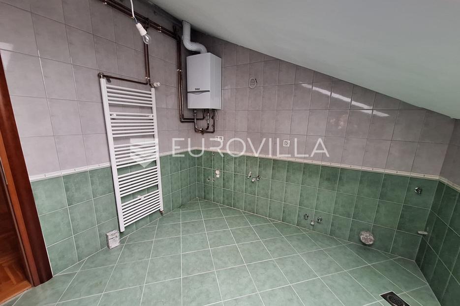 Kuća Na prodaju -  Karlovac