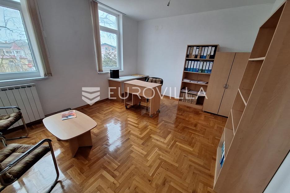 Kuća Na prodaju -  Karlovac