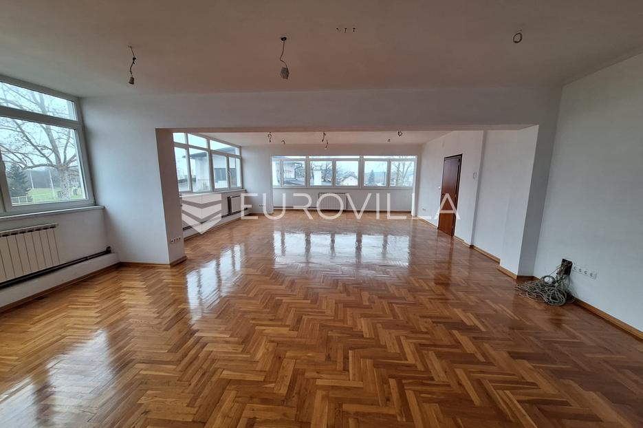 Kuća Na prodaju -  Karlovac