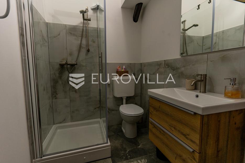 Kuća Na prodaju -  Požega