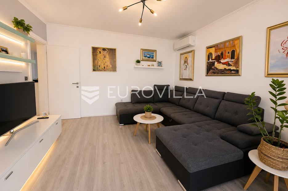 Appartement À vendre - Primorsko-goranska Rijeka - foto 2/8