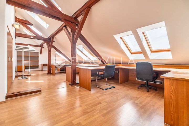 Poslovni prostor na prodaju 110 m² – Donji Grad