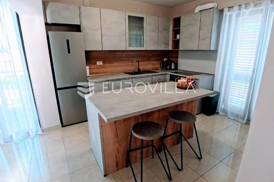 Maison À vendre -  Kaštela