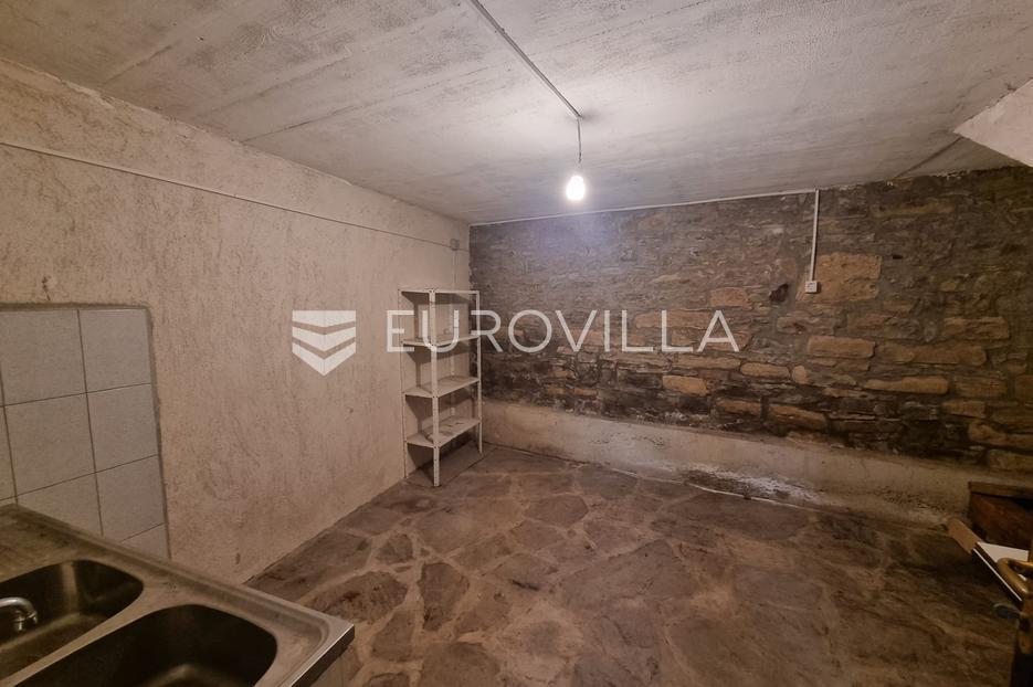 Casa In vendita -  Cerovlje
