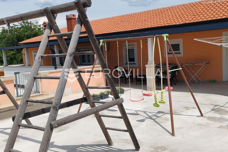 Kuća Na prodaju - Istarska Tinjan