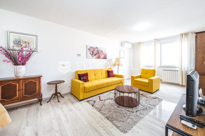 Appartement à vendre 77 m² – Cvjetno Naselje