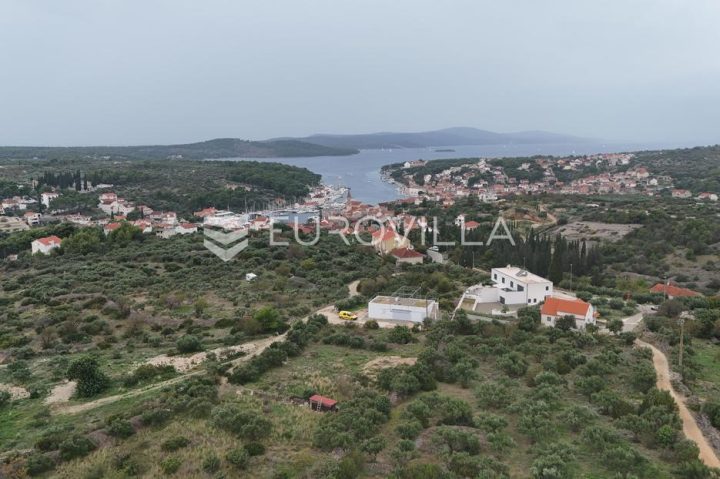 Terreno in vendita 913 m² – Milna
