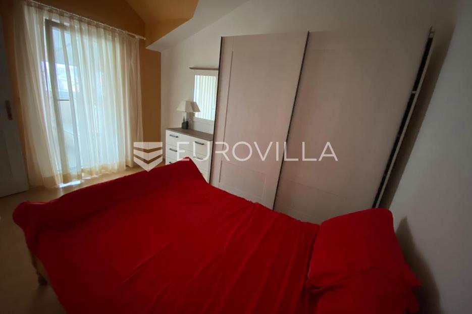 Apartmán Na prodej -  Novalja