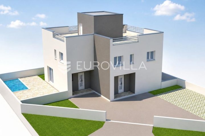 House for sale 357 m² – Nin