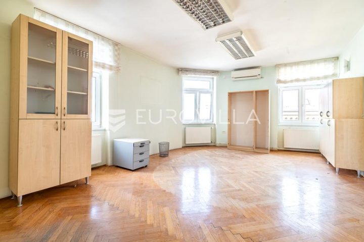 Lokal użytkowy na sprzedaż 451 m² – Donji Grad