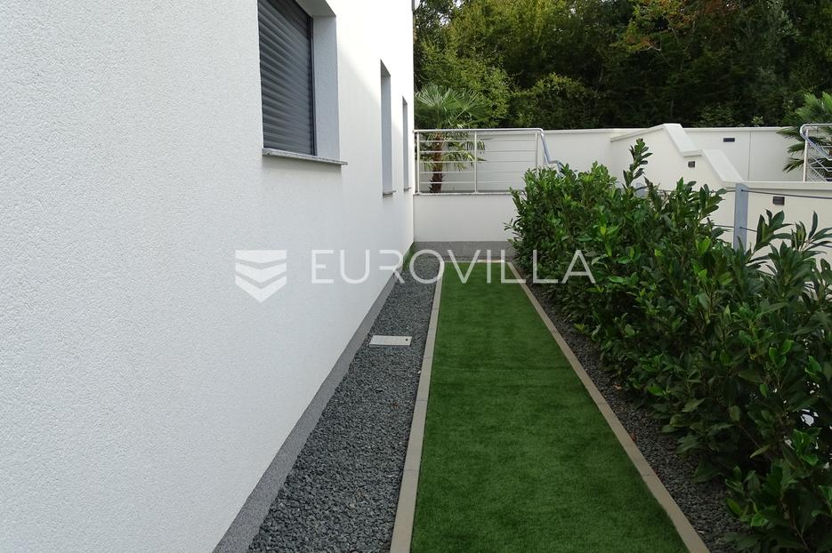 Apartma Naprodaj - Primorsko-goranska Malinska-Dubašnica