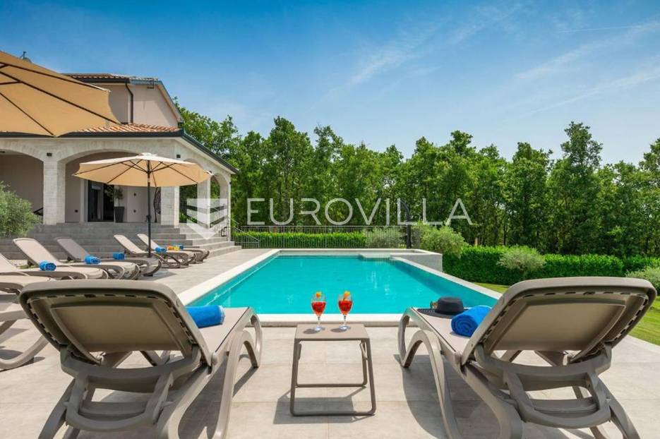 Casa In vendita -  Vižinada