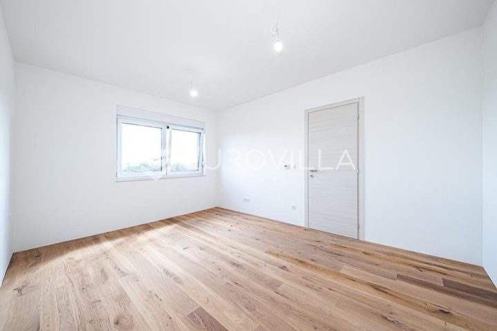 Apartma Naprodaj - Zagrebačka Velika Gorica - foto 2/14