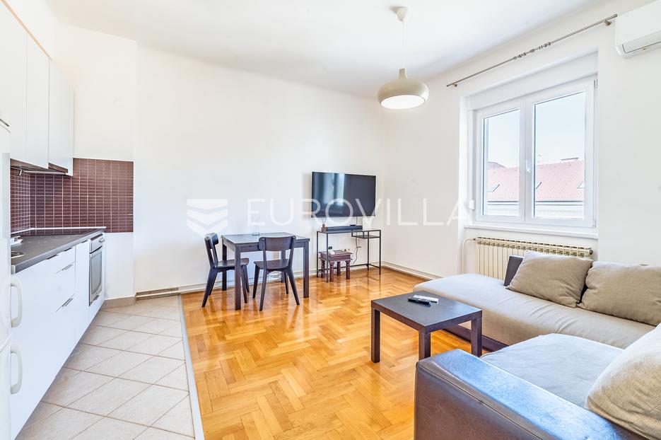 Apartmán Na predaj -  Črnomerec