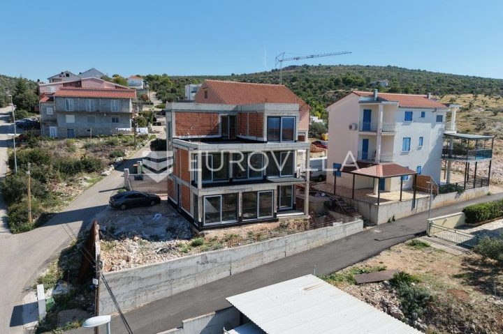 Dům na prodej 211 m² – Primošten
