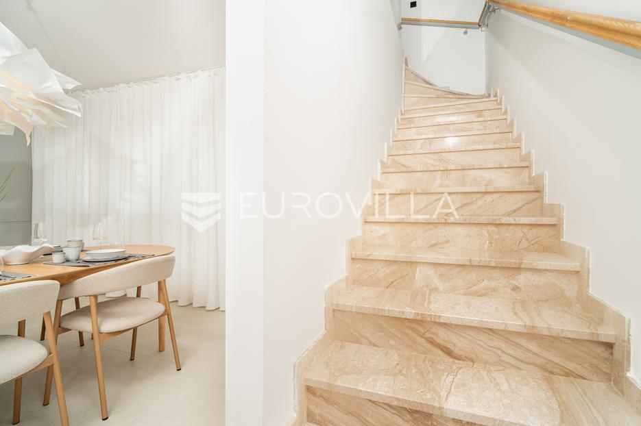 Flat For sale -  Zadar - Okolica