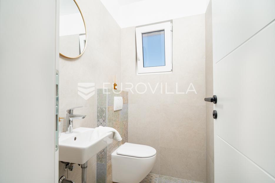 Flat For sale -  Zadar - Okolica