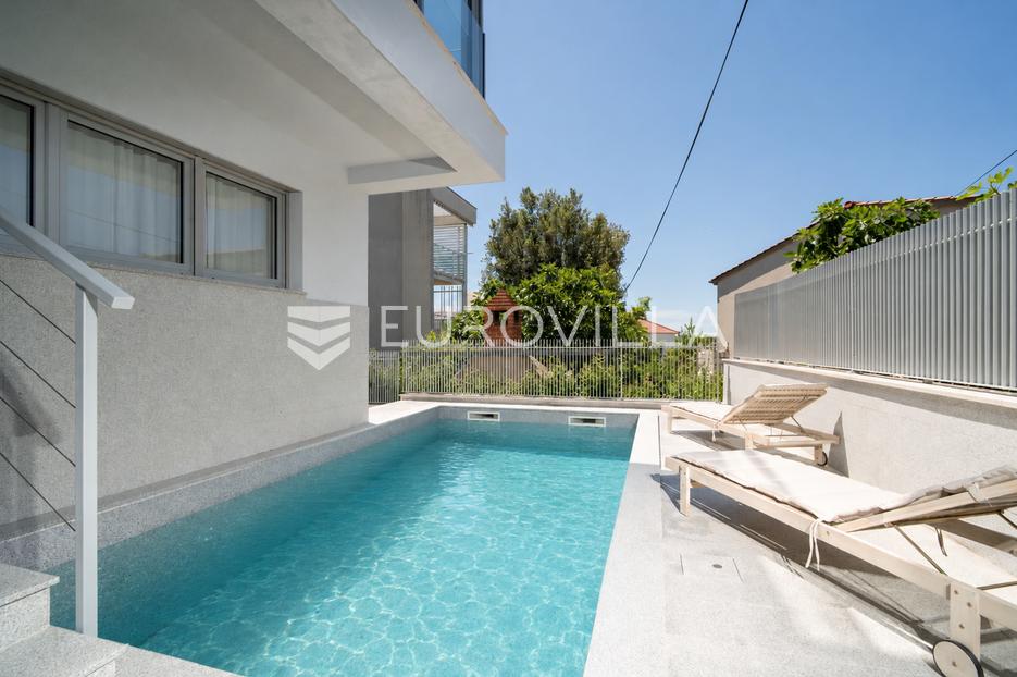 Flat For sale -  Zadar - Okolica