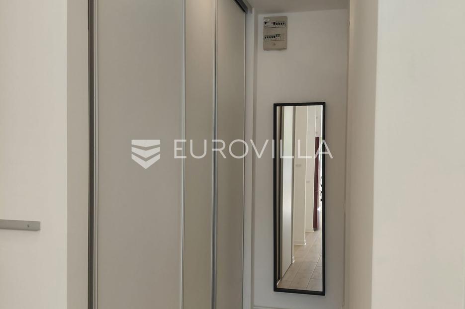 Mieszkanie Na sprzedaż -  Podsljeme