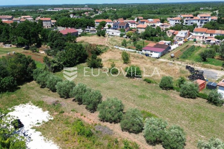 Działka na sprzedaż 962 m² – Vodnjan